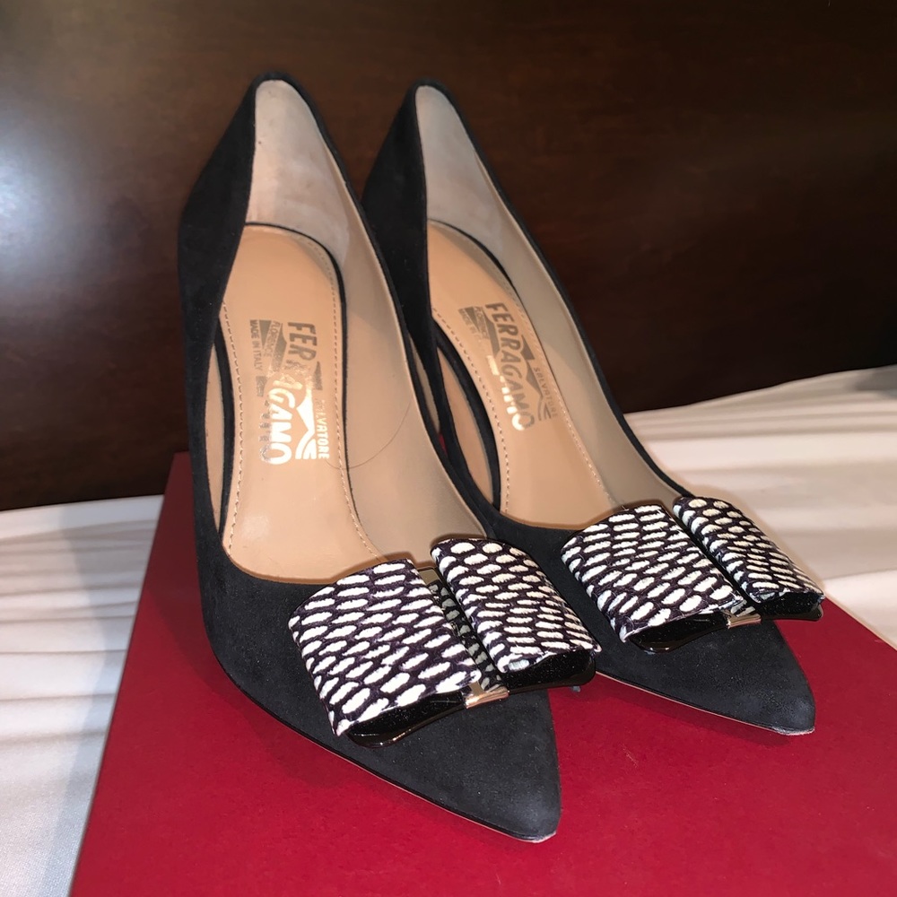 Salvatore Ferragamo Mimi 100 - Black Suede